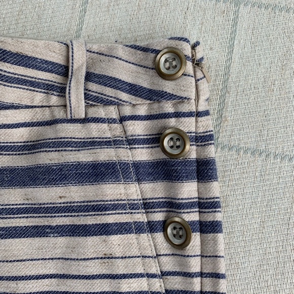 {The Limited} Striped Shorts - Picture 2 of 6